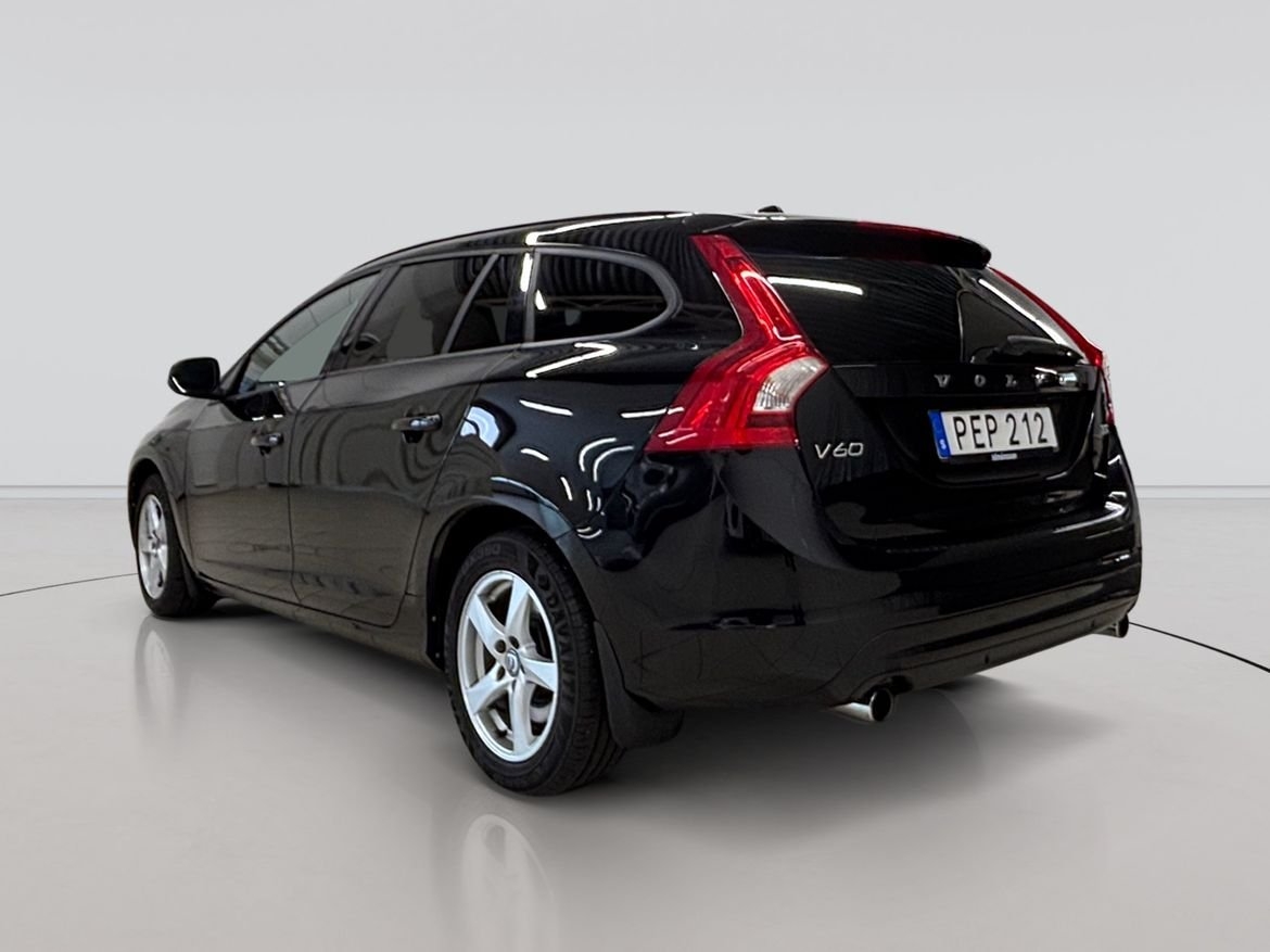 Volvo V60 T3 Business 2017, kuva 3/10