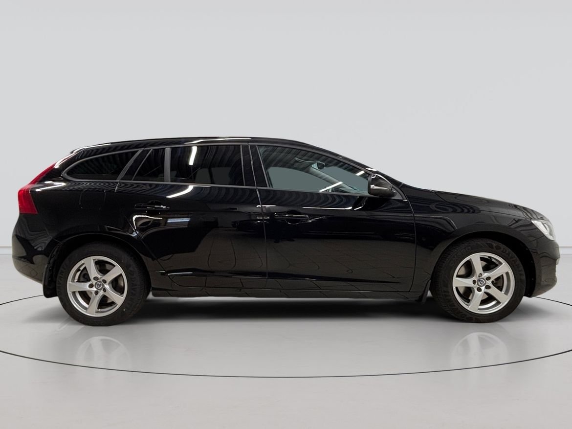 Volvo V60 T3 Business 2017, kuva 5/10