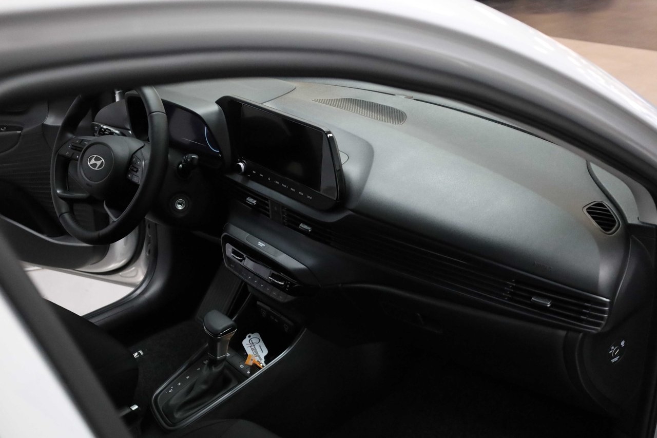 Hyundai i20 1.0 T-GDI Essential 2027, bild 7/10