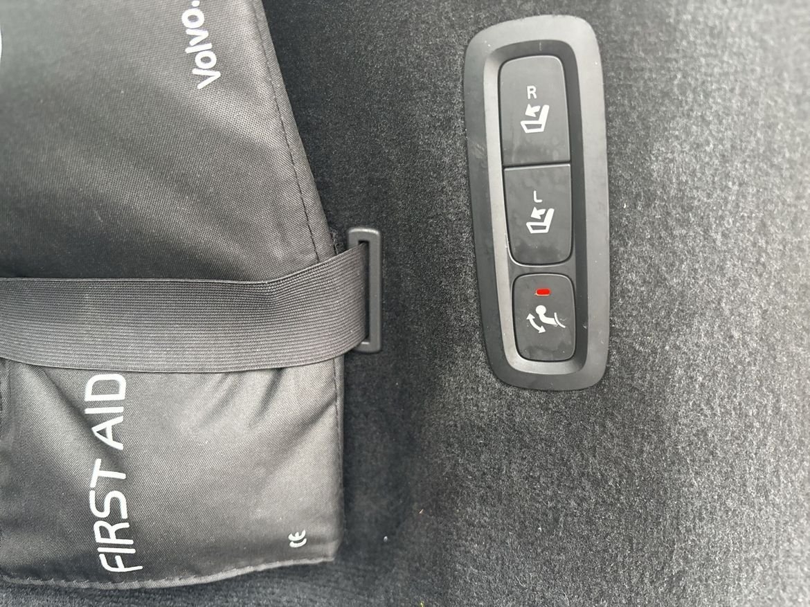 Volvo V90 T4 Momentum 2019, bild 4/7