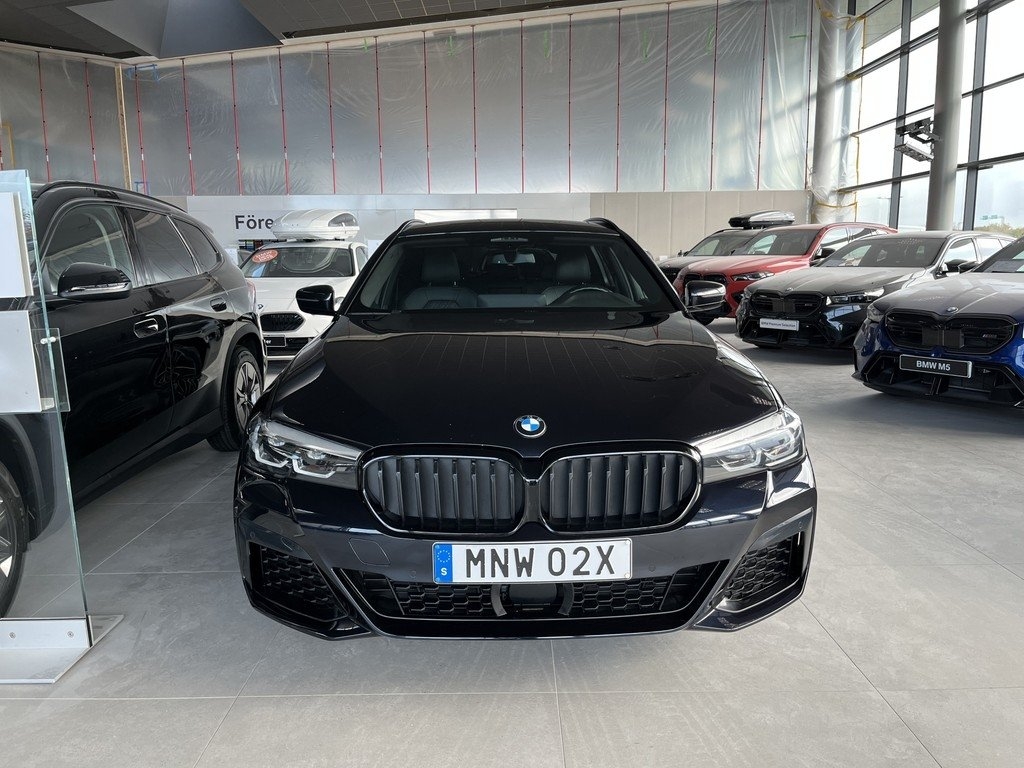 BMW 520d M Sport 2022, bild 2/10