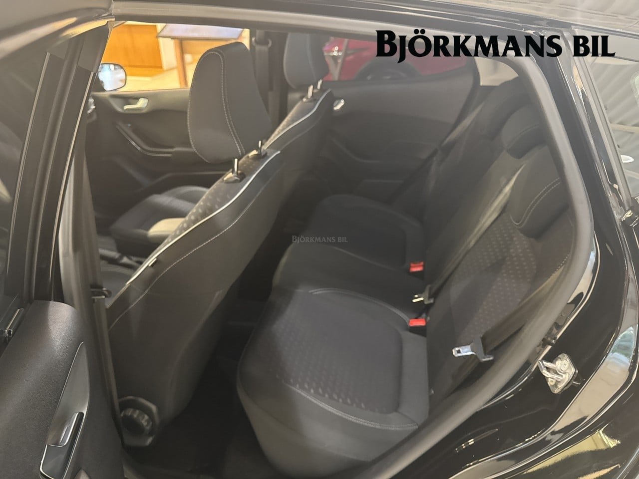 Ford Fiesta 1.0 EcoBoost Titanium 2019, kuva 9/10