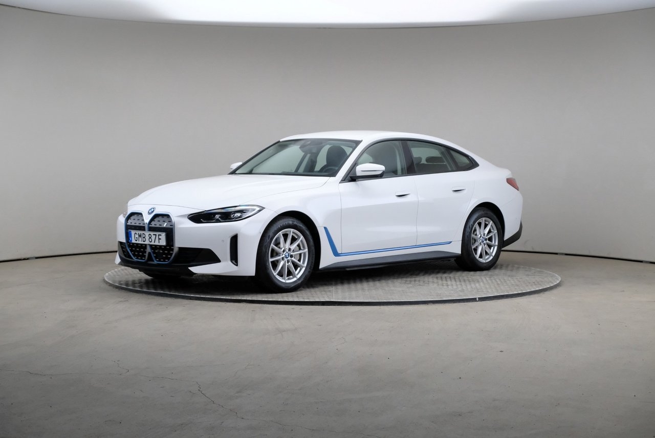 BMW i4 40