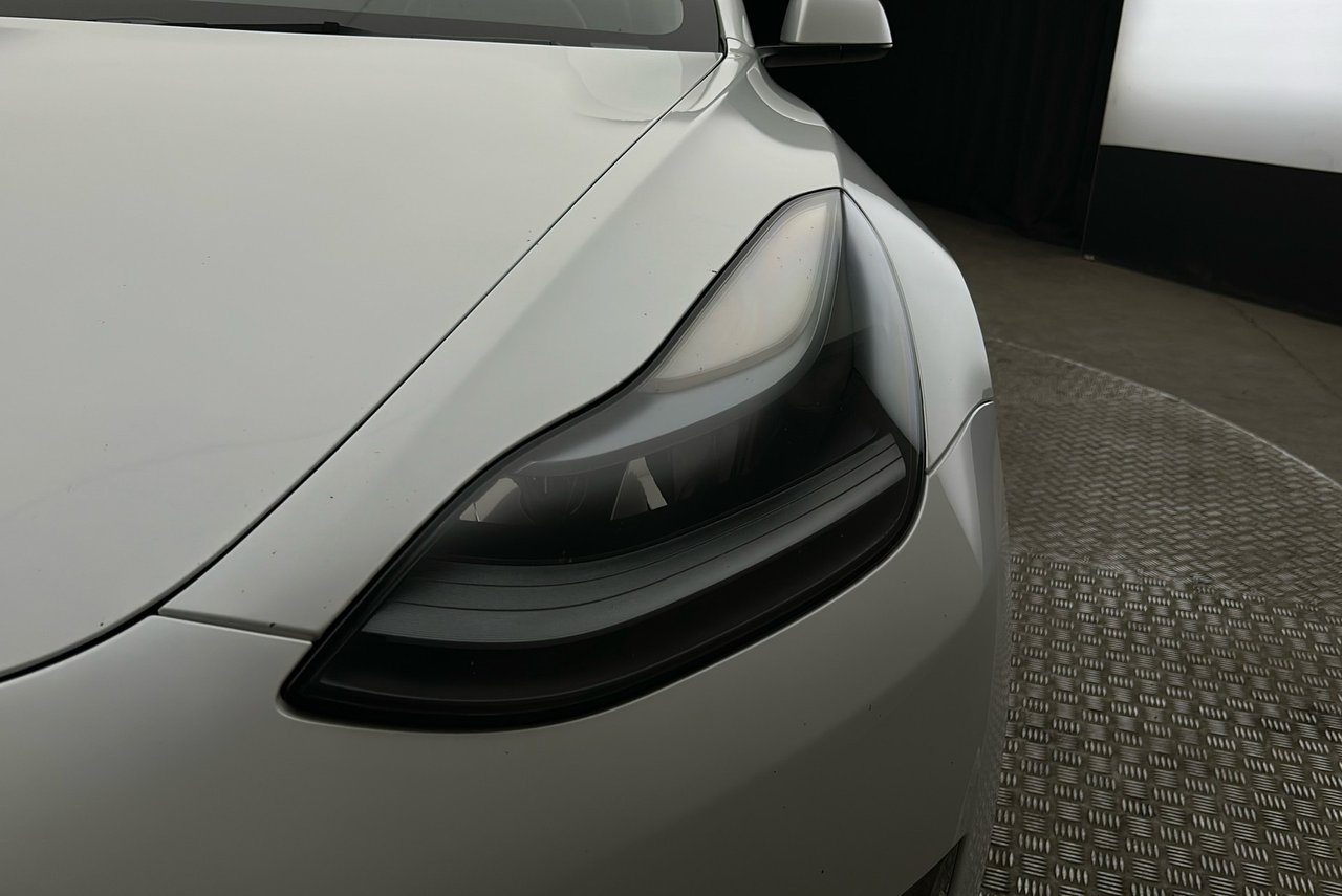 Tesla Model 3 2023, photo 10/10