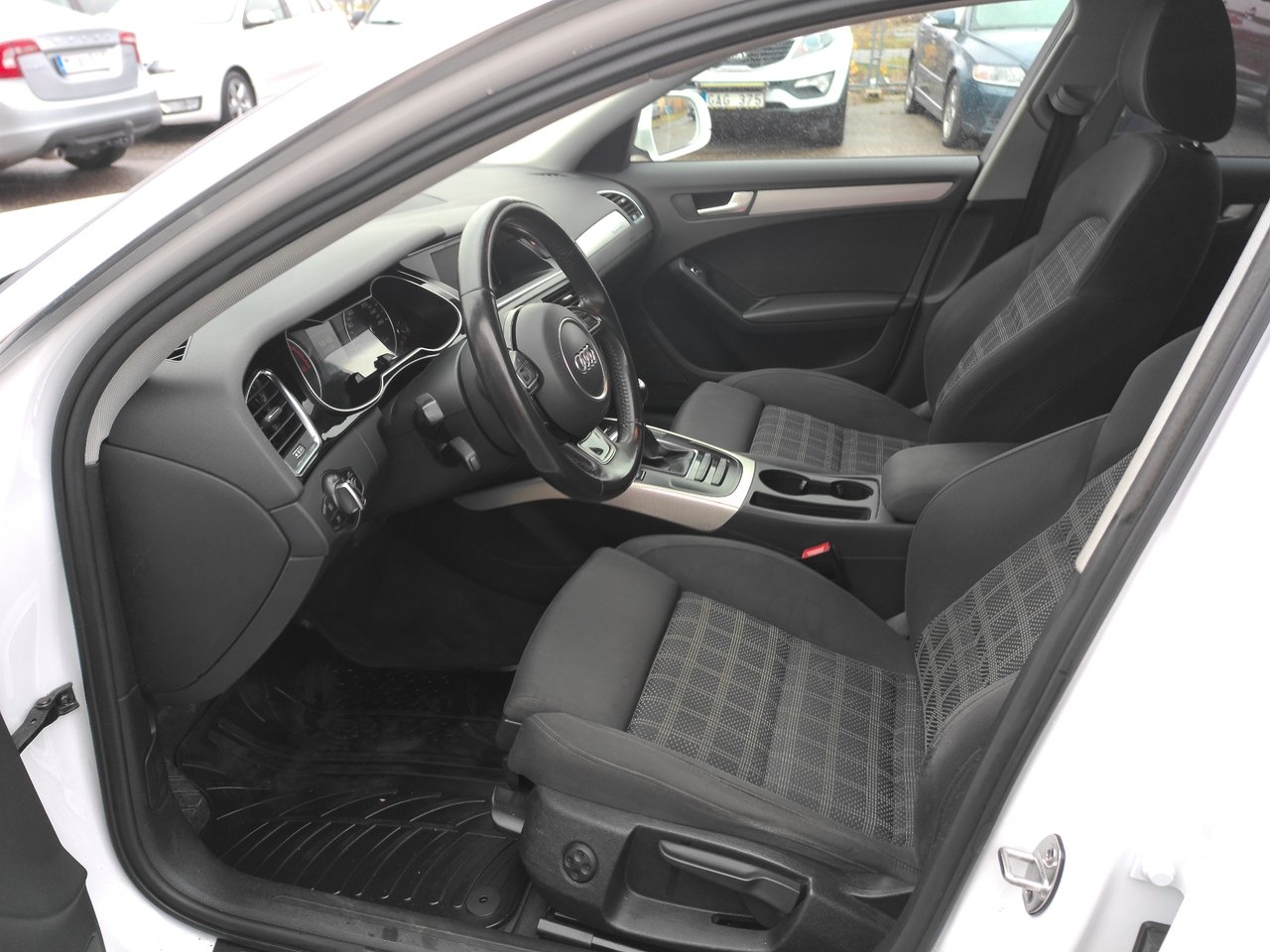 Audi A4 2.0 TDI 2015, bild 5/10