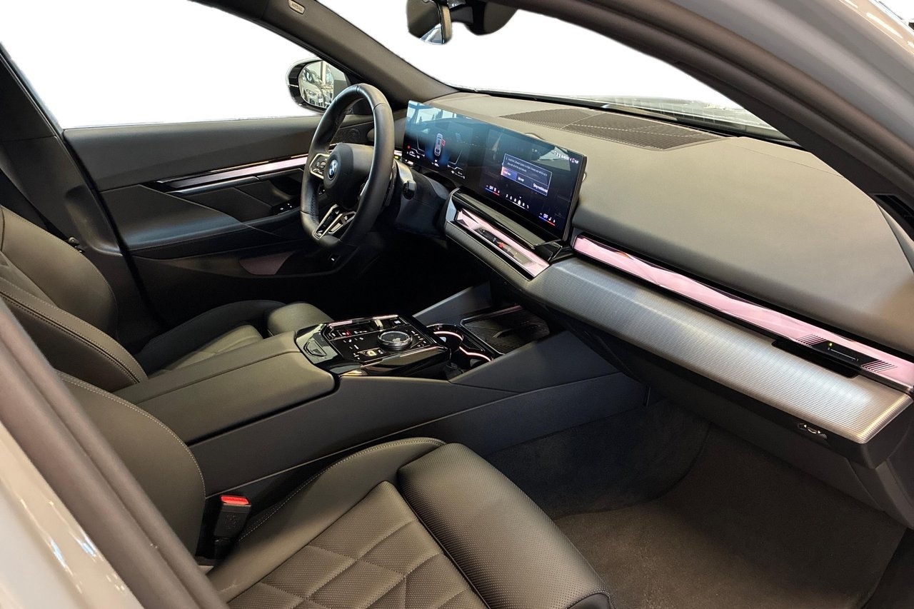 BMW 530e M Sport 2026, bild 6/10