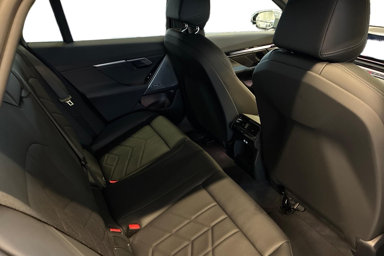 BMW 530e M Sport 2026, bild 7/10