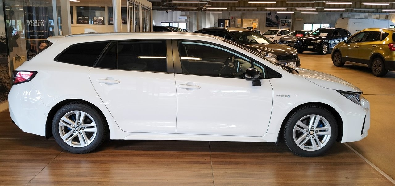 Suzuki Swace 1.8 Hybrid 2021, bild 5/8