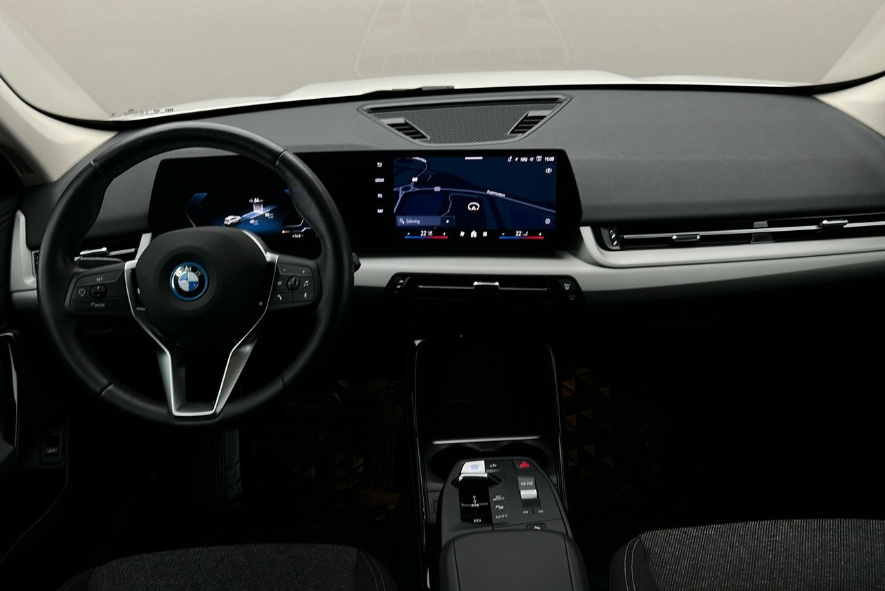 BMW iX1 20 2026, kuva 6/10