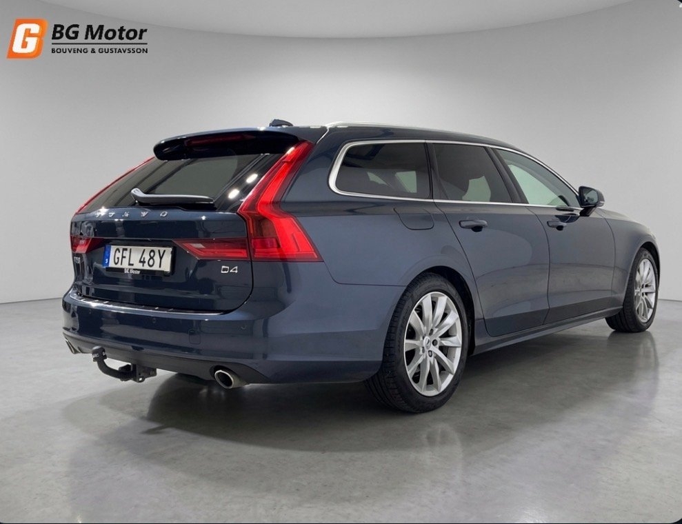 Volvo V90 D4 Momentum 2019, bild 6/10