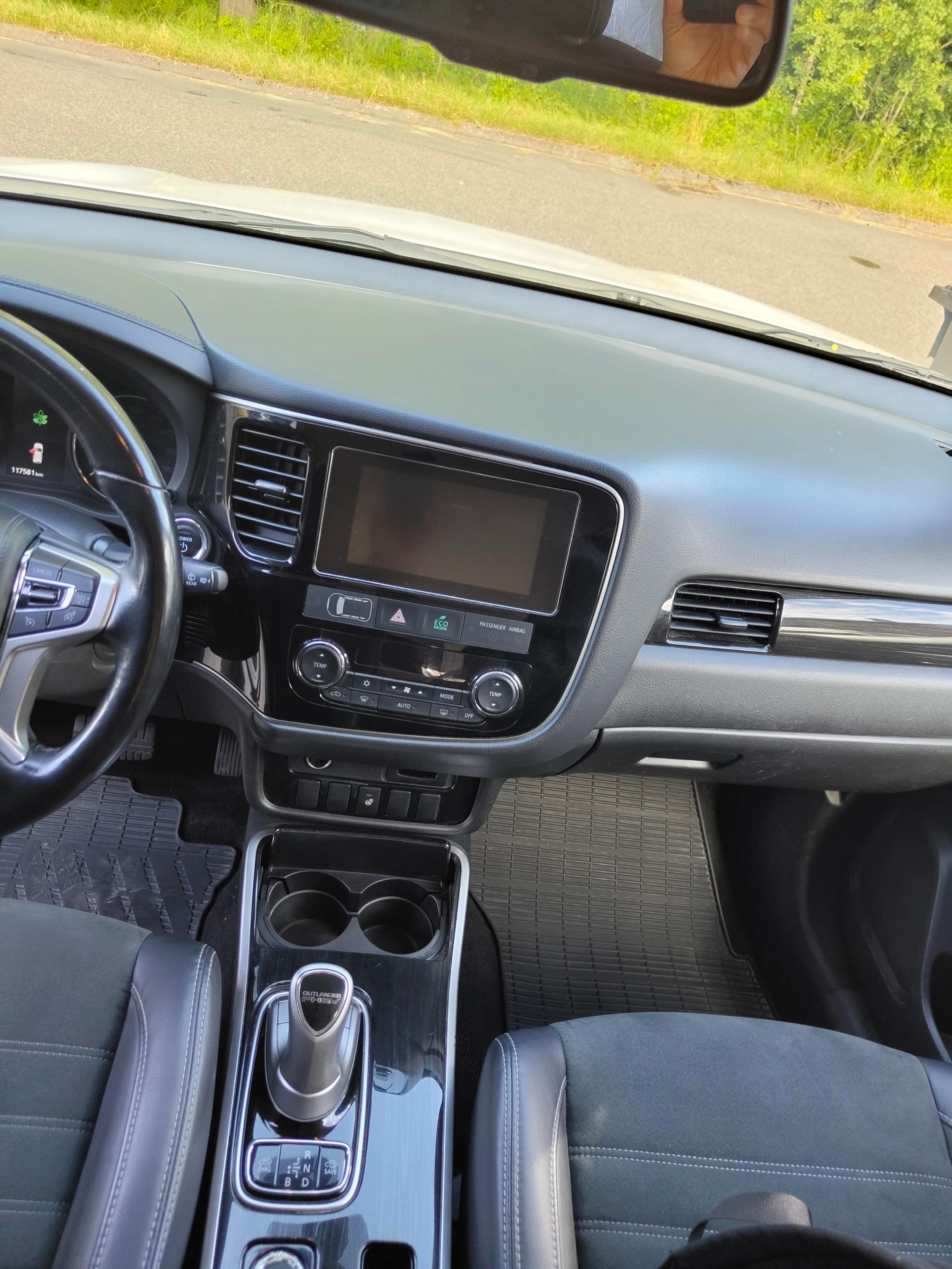Mitsubishi Outlander 2017, bild 3/6