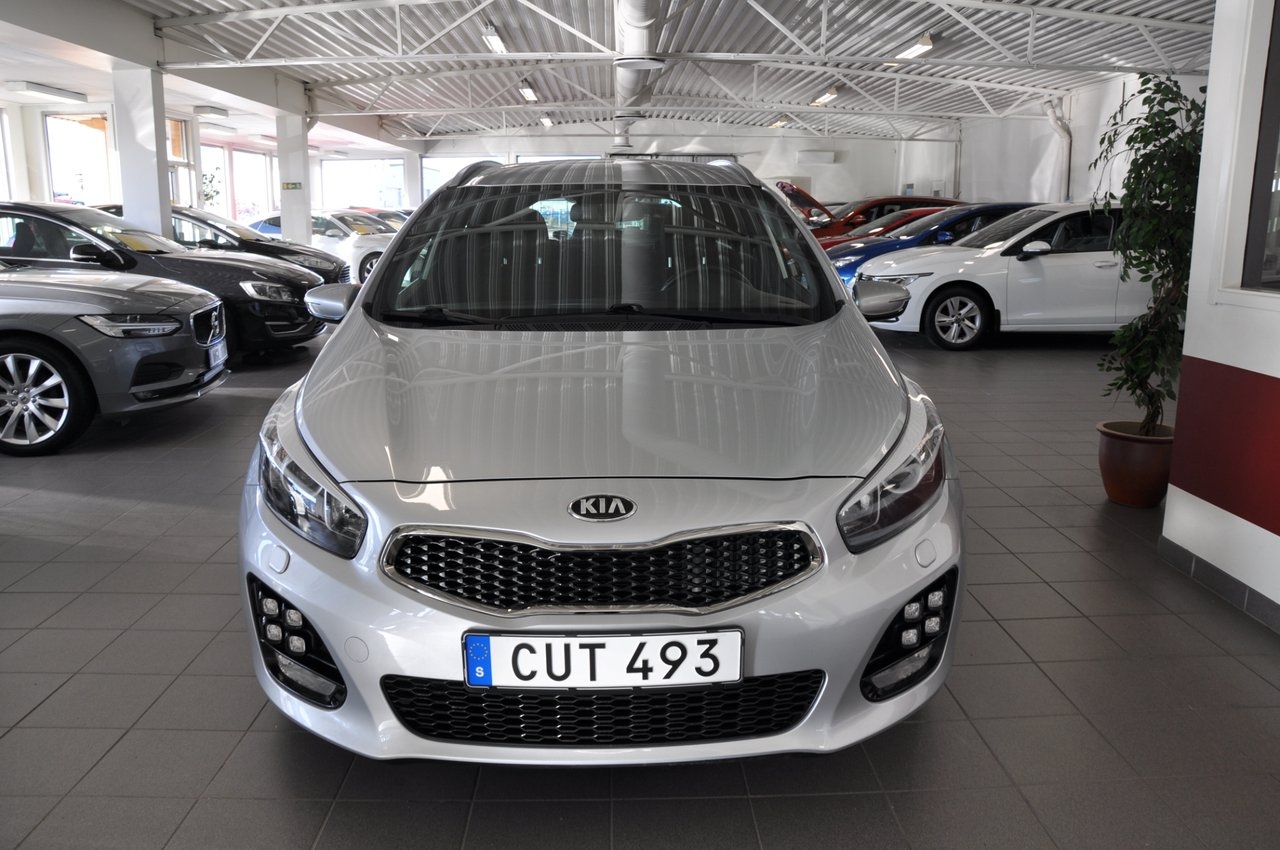 Kia Ceed 1.6 CRDi 136 GT Line 2017, bild 3/10