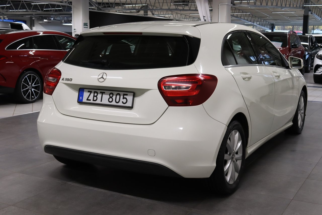 Mercedes-Benz A 180 Style 2018, bild 7/10