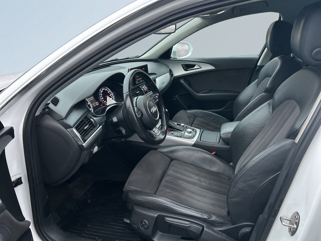 Audi A6 3.0 TDI Ambition 2015, bild 7/10