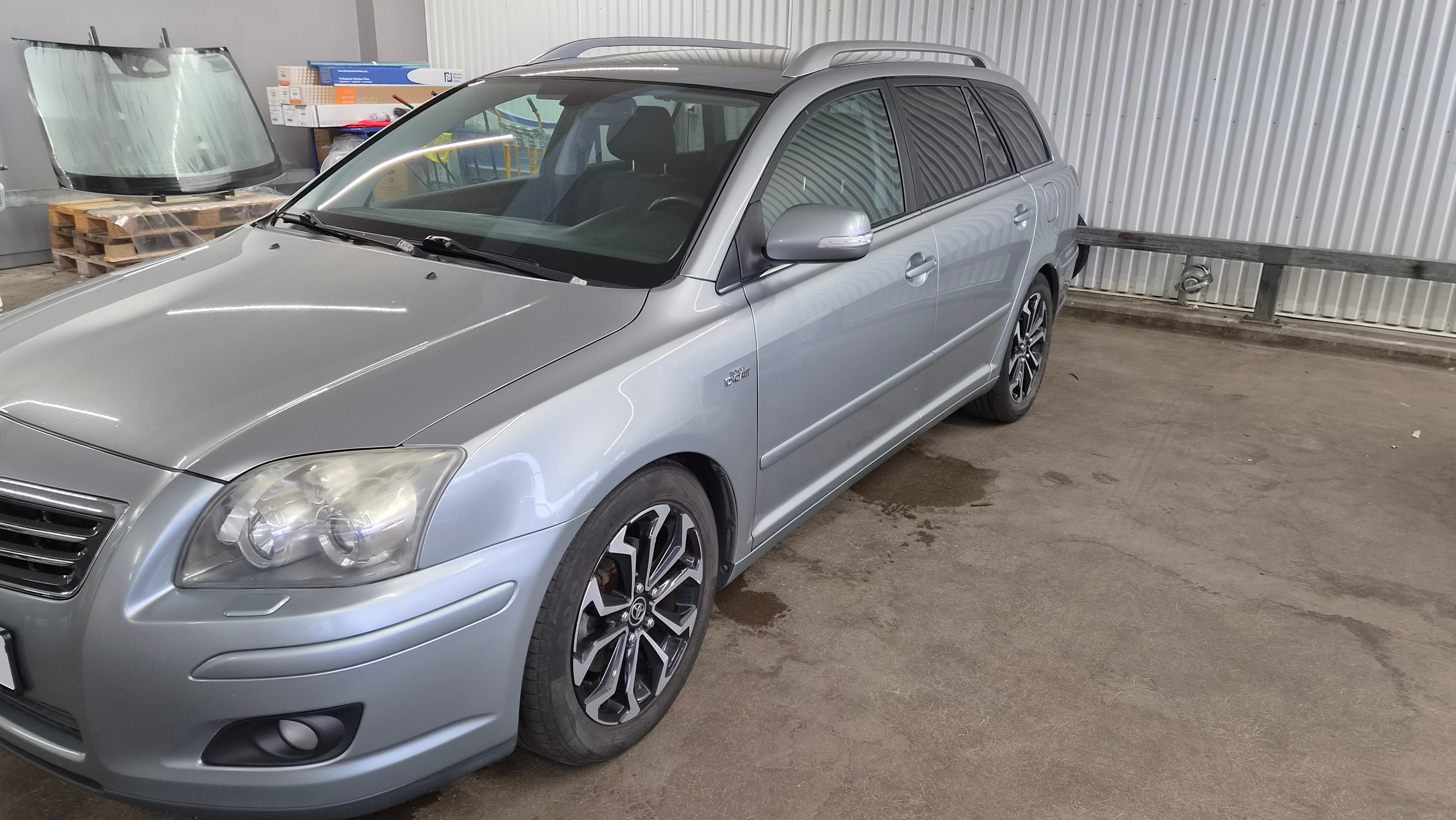 Toyota Avensis 2.2 D-CAT 2008, bild 3/10