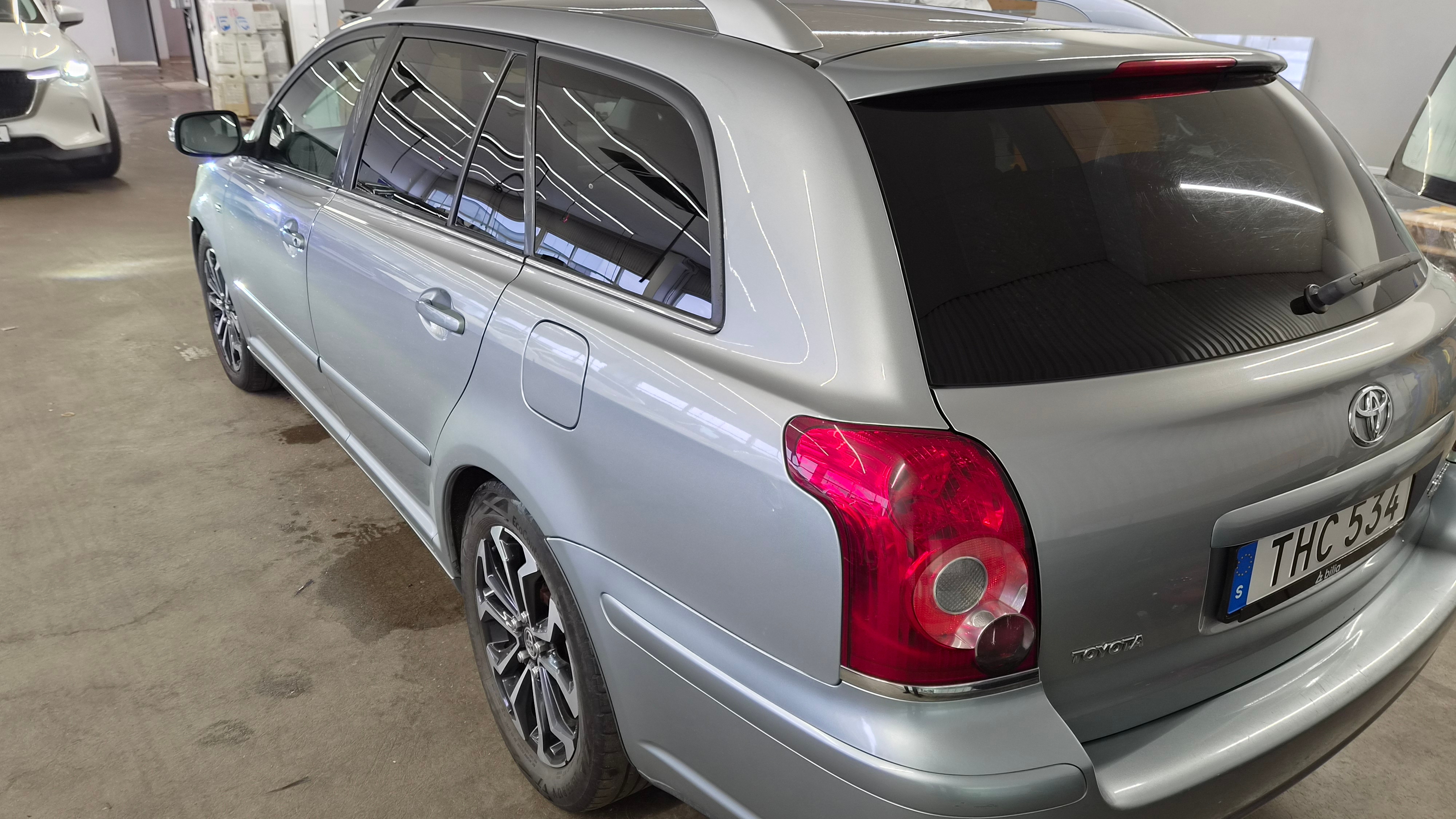 Toyota Avensis 2.2 D-CAT 2008, bild 6/10