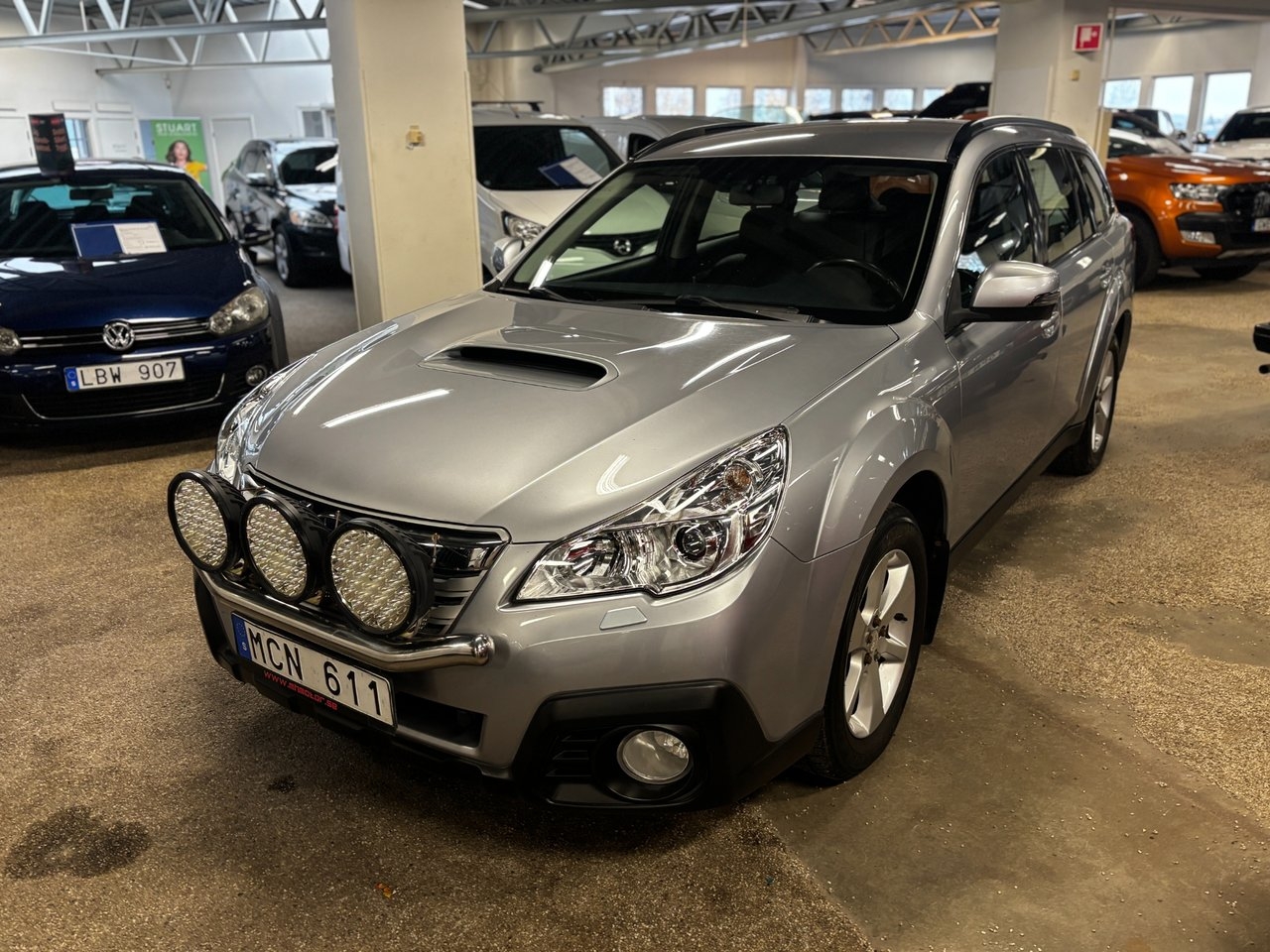 Subaru Outback 2.0D Business 2013, bild 2/7