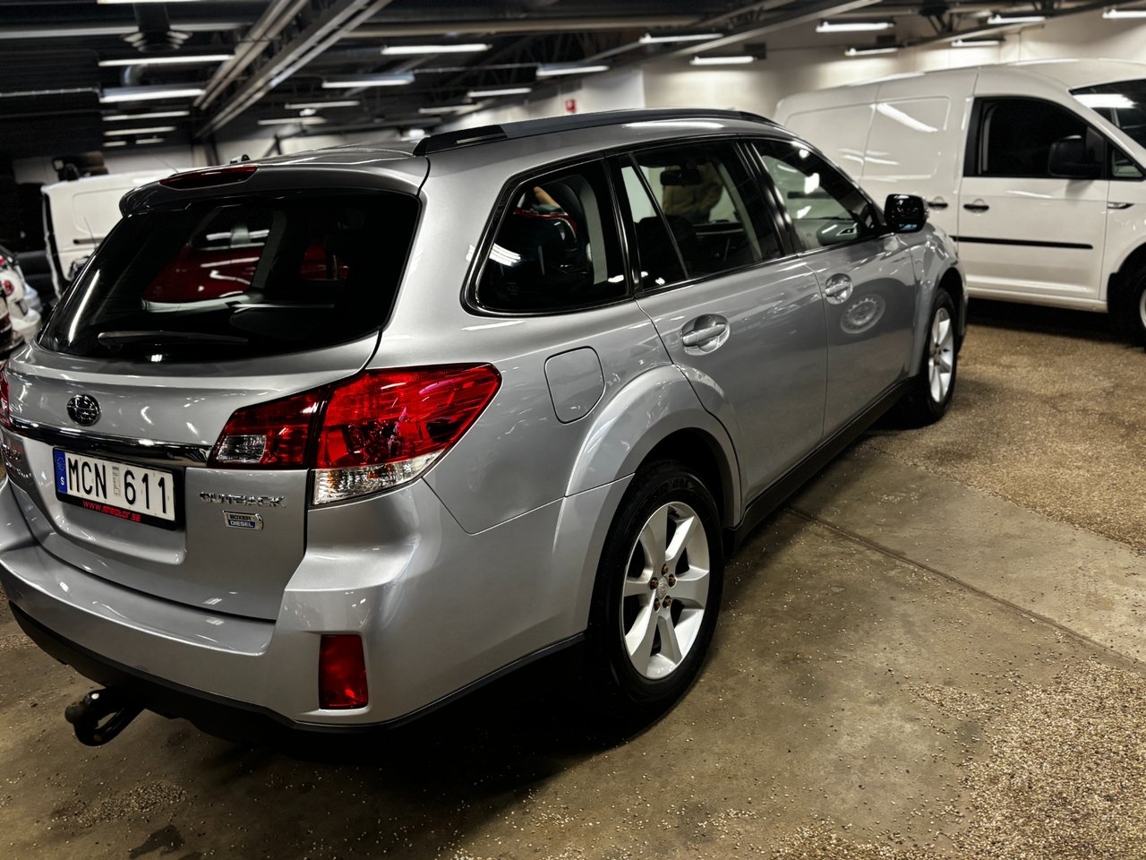 Subaru Outback 2.0D Business 2013, bild 4/7