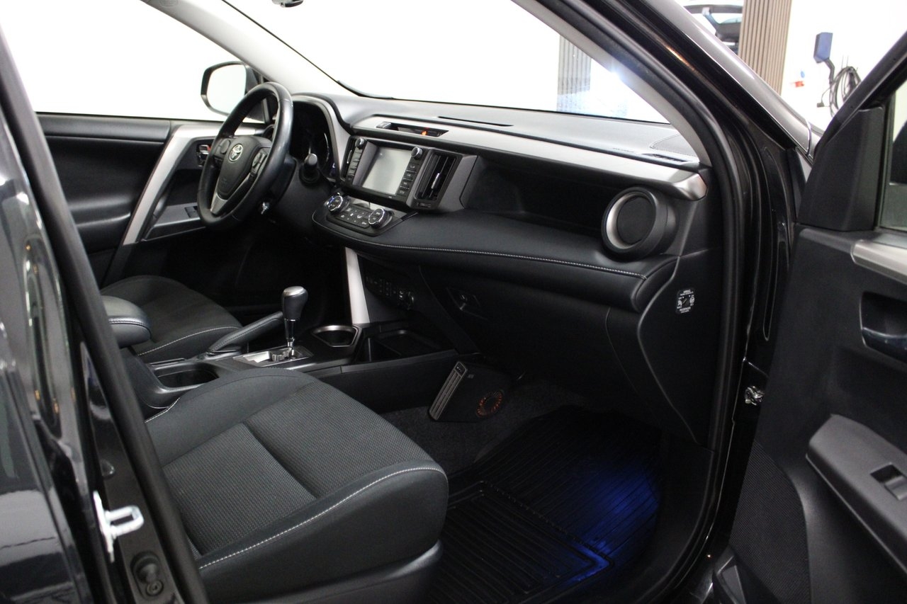 Toyota RAV4 2.5 Hybrid Active 2018, photo 10/10