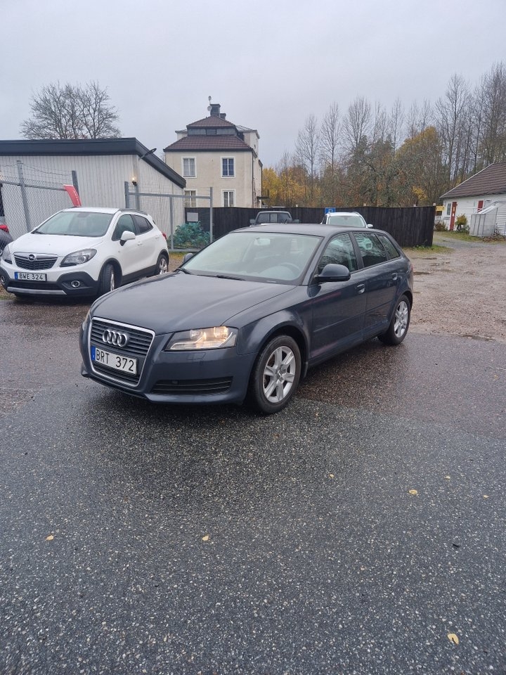 Audi A3 1.6 2009, bild 2/8