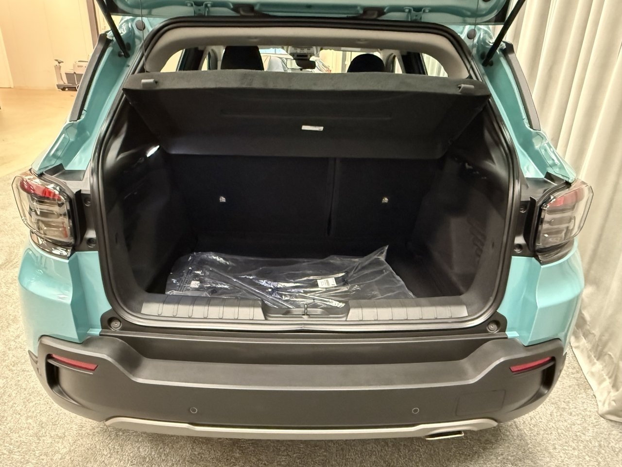 Jeep Avenger 1.2 e-Hybrid Longitude 2024, bild 7/10