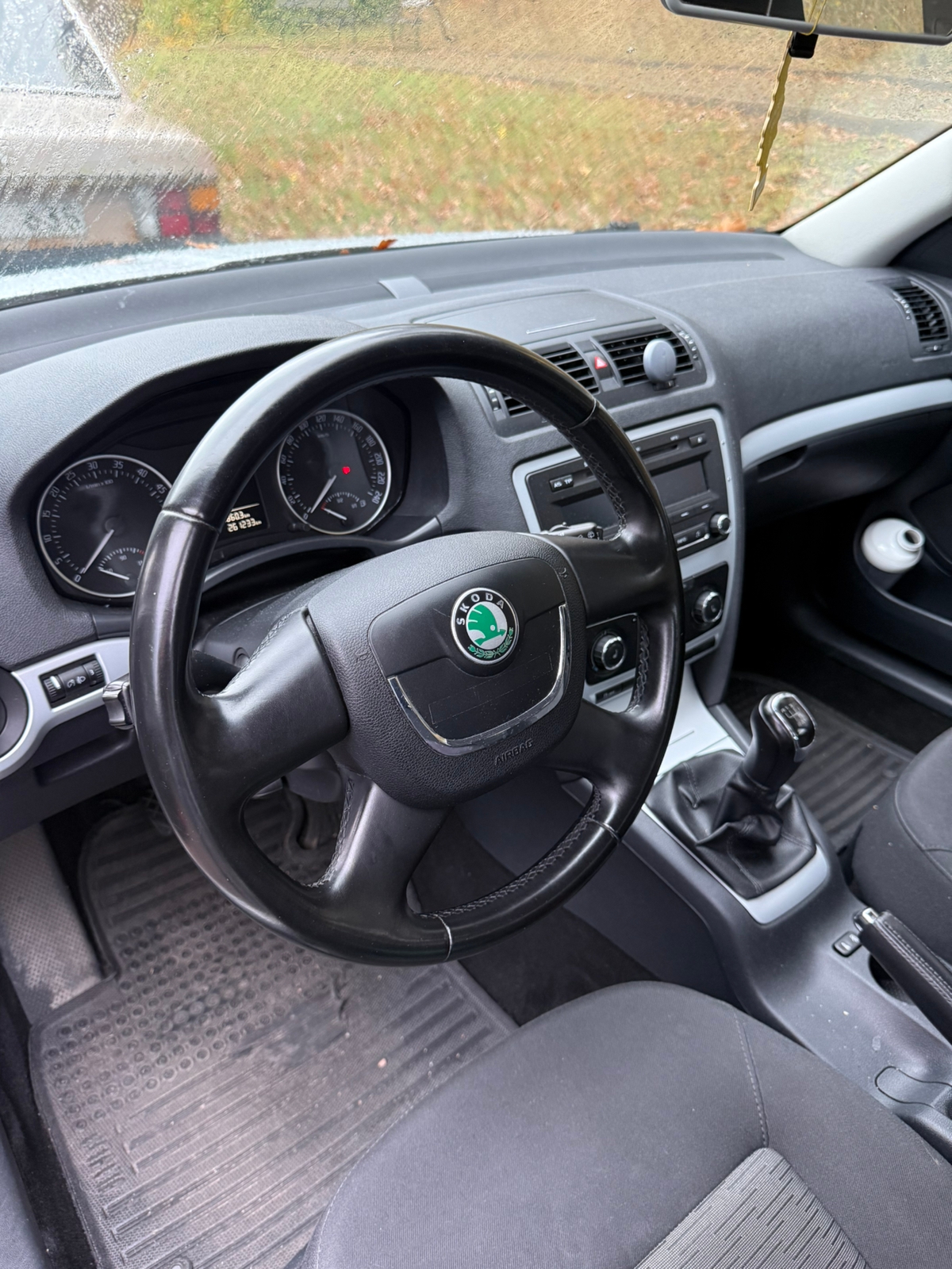 Skoda Octavia 2012, bild 3/4