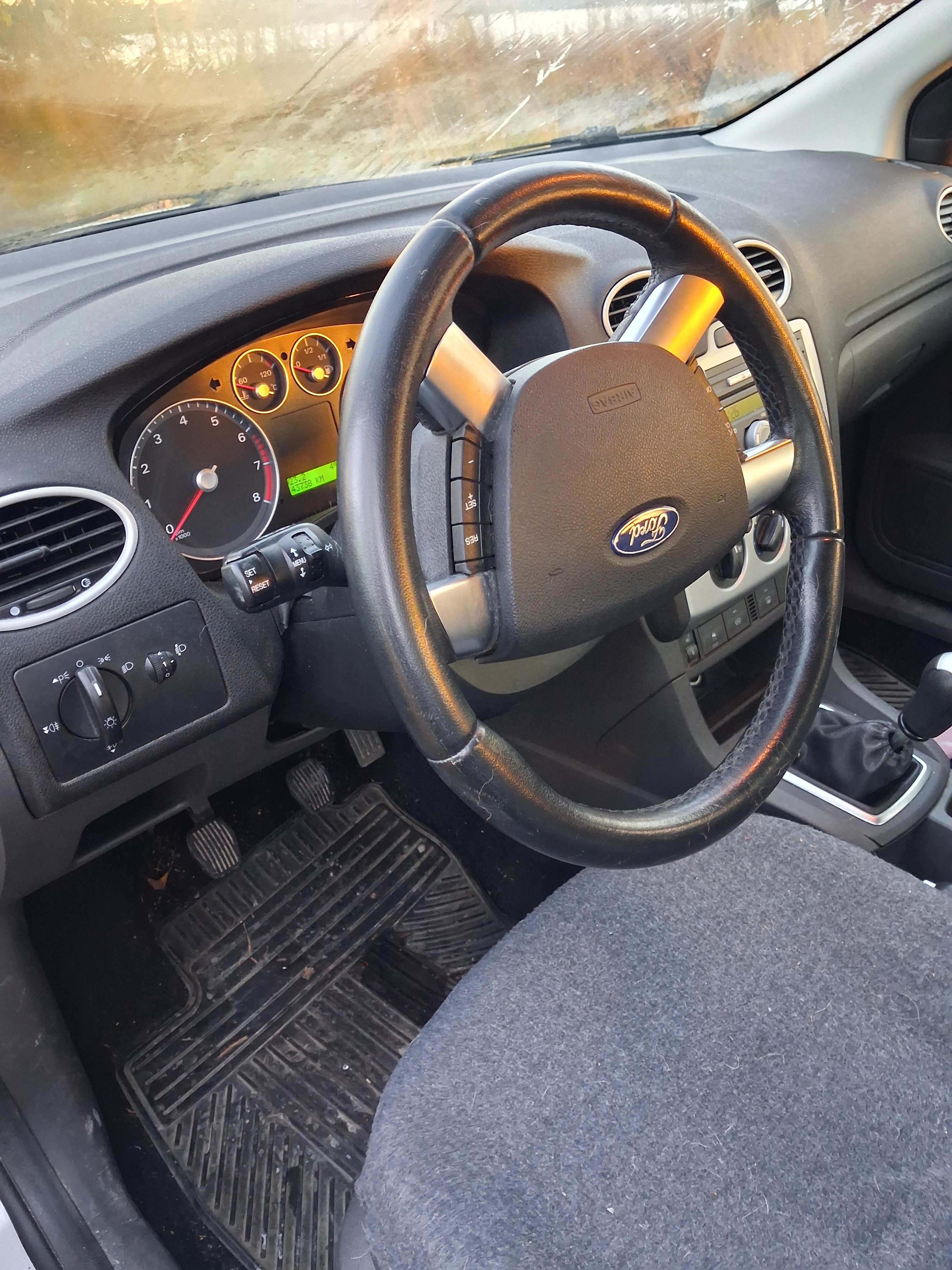 Ford Focus 1.6 2007, bild 3/4