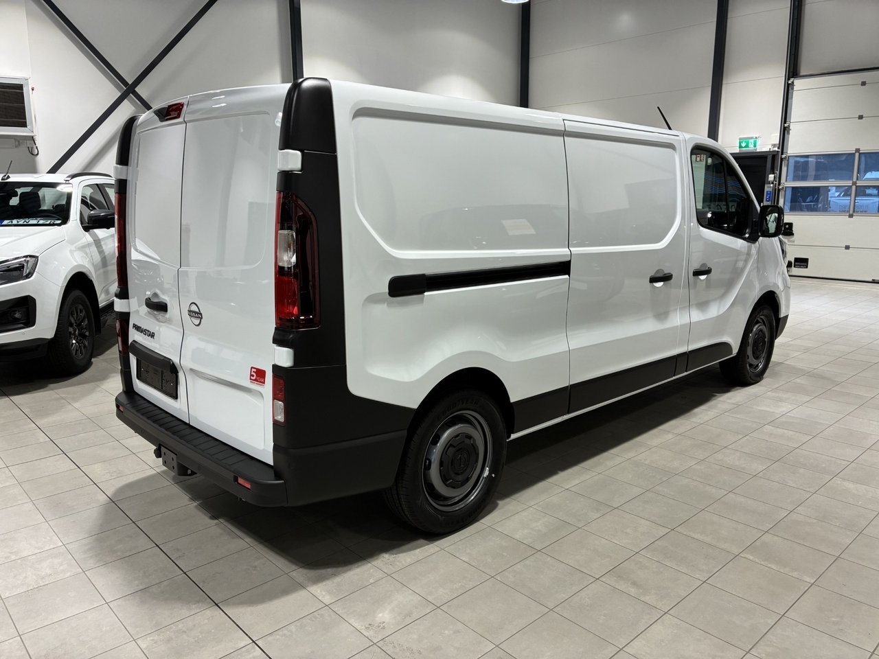 Nissan Primastar dCi 150 N-CONNECTA 2026, photo 3/9