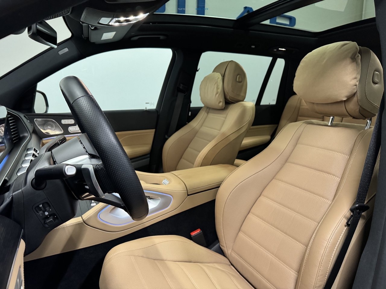 Mercedes-Benz GLS AMG Line Grand Edition 2026, photo 6/10
