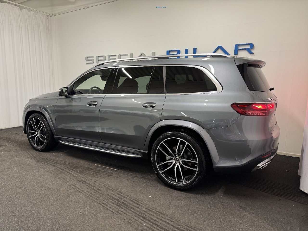 Mercedes-Benz GLS AMG Line Grand Edition 2026, photo 3/10