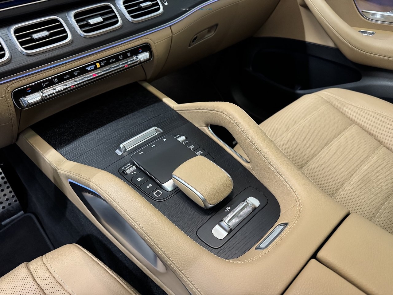 Mercedes-Benz GLS AMG Line Grand Edition 2026, photo 9/10