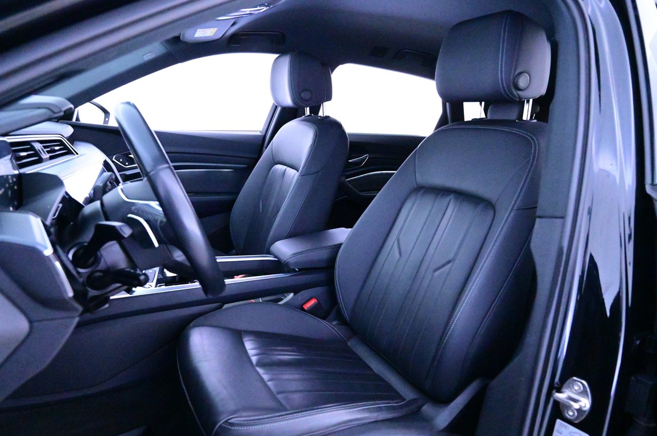 Audi Q8 e-tron 55 2024, photo 10/10