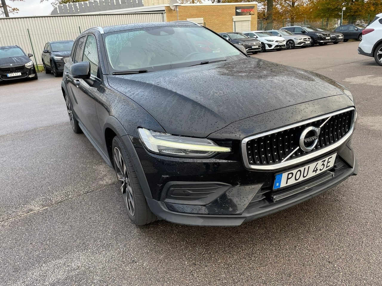 Volvo V60 Cross Country B4 Diesel 2021, bild 2/5