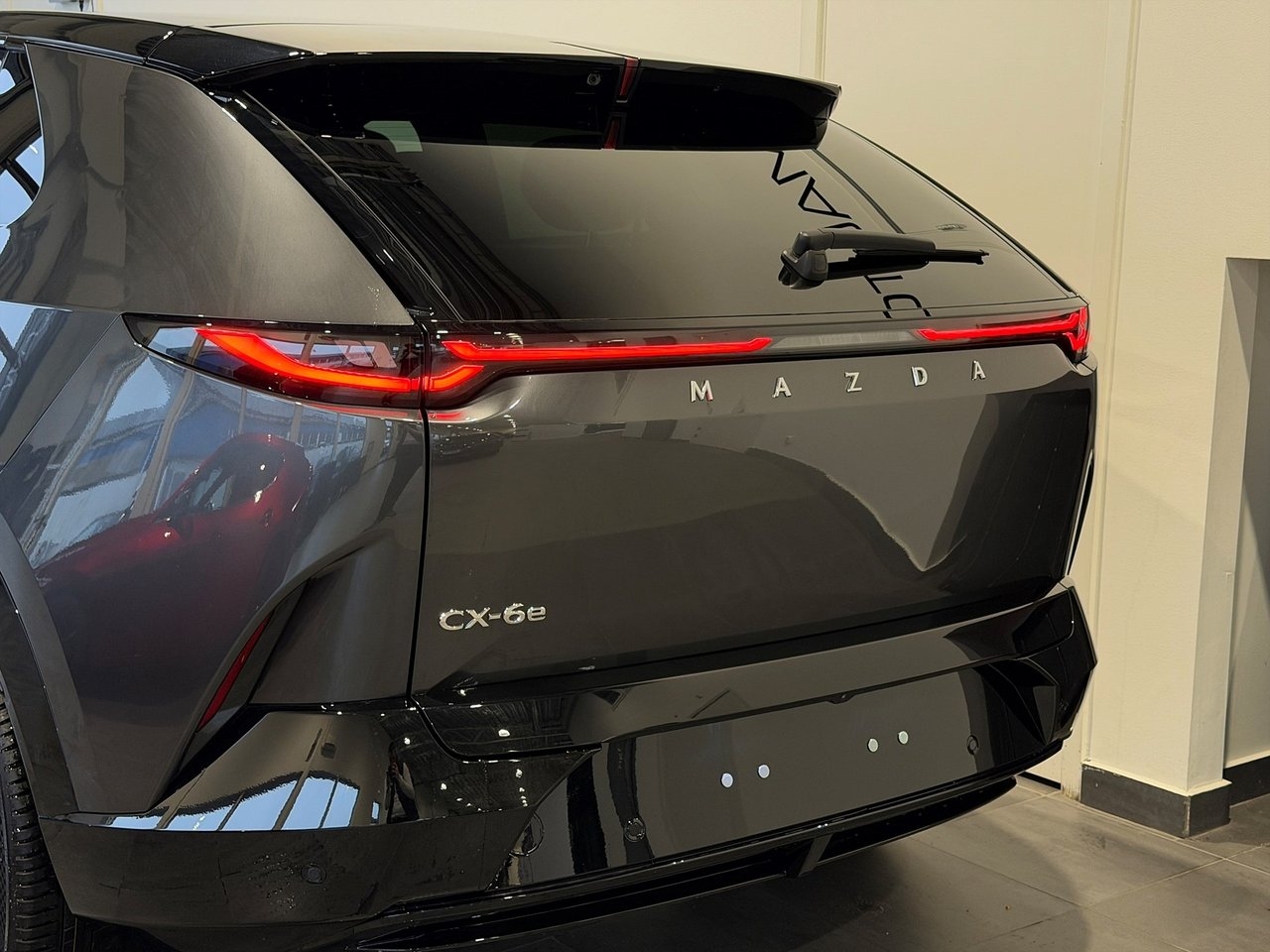 Mazda CX-6e 2026, bild 6/10