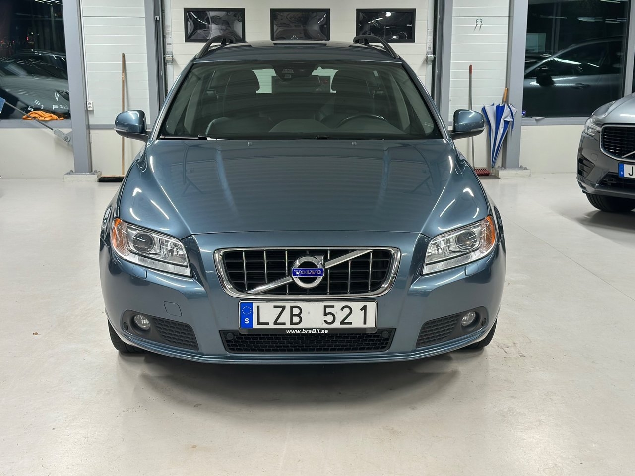 Volvo V70 D3 Momentum 2012, bild 2/10