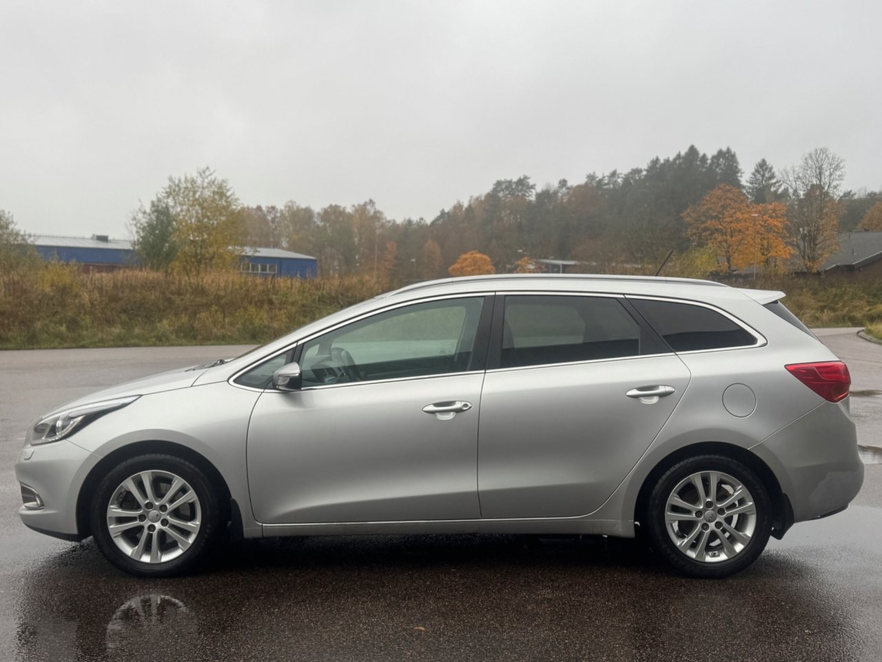 Kia Ceed 1.6 CRDi 128 2015, bild 4/10