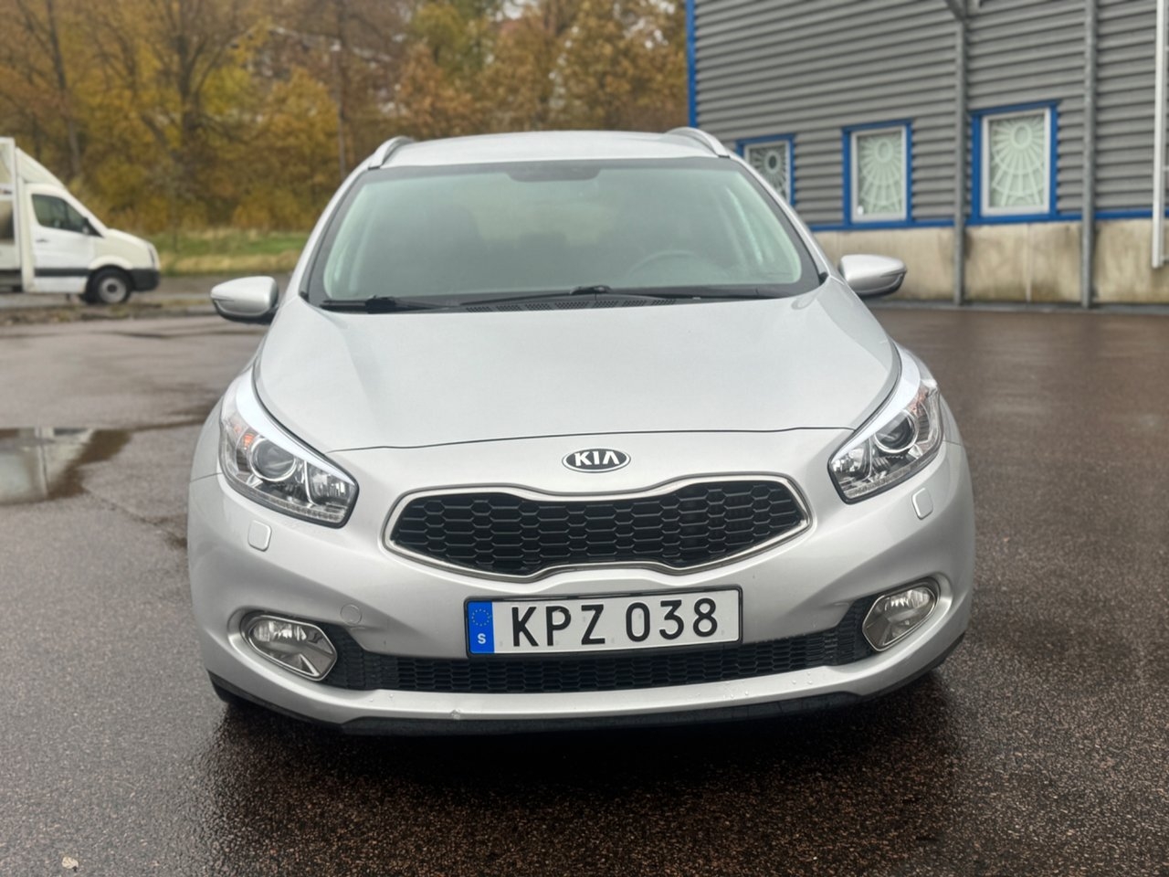 Kia Ceed 1.6 CRDi 128 2015, bild 2/10
