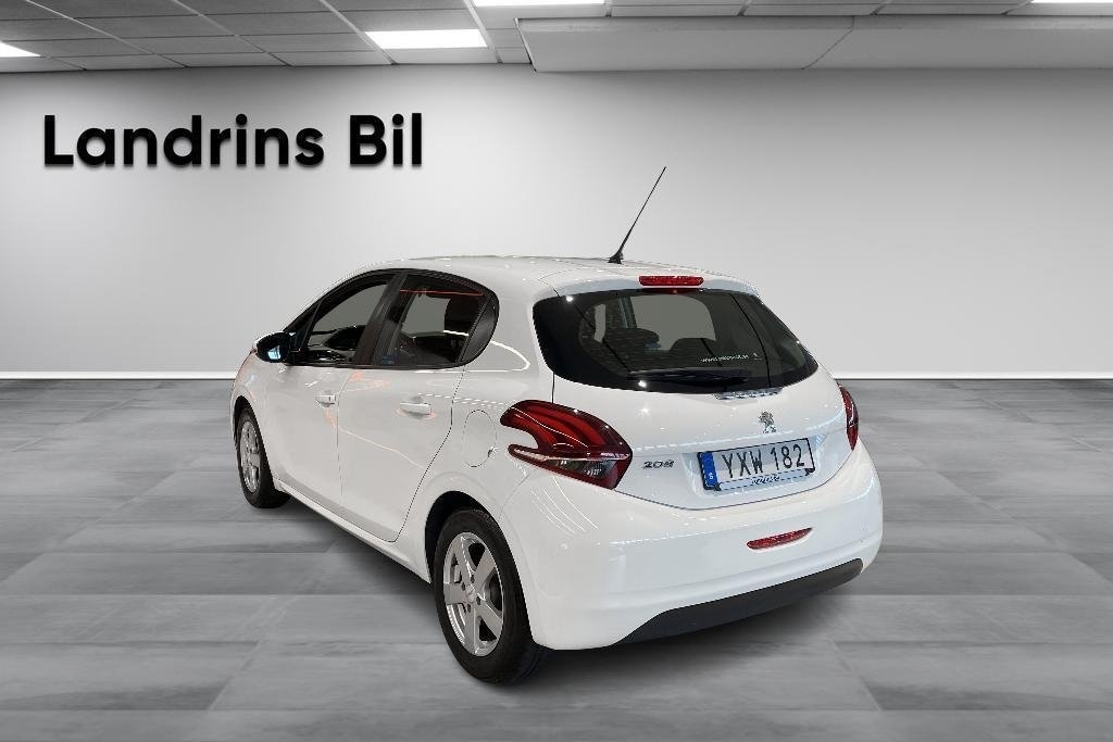 Peugeot 208 2017, bild 6/10