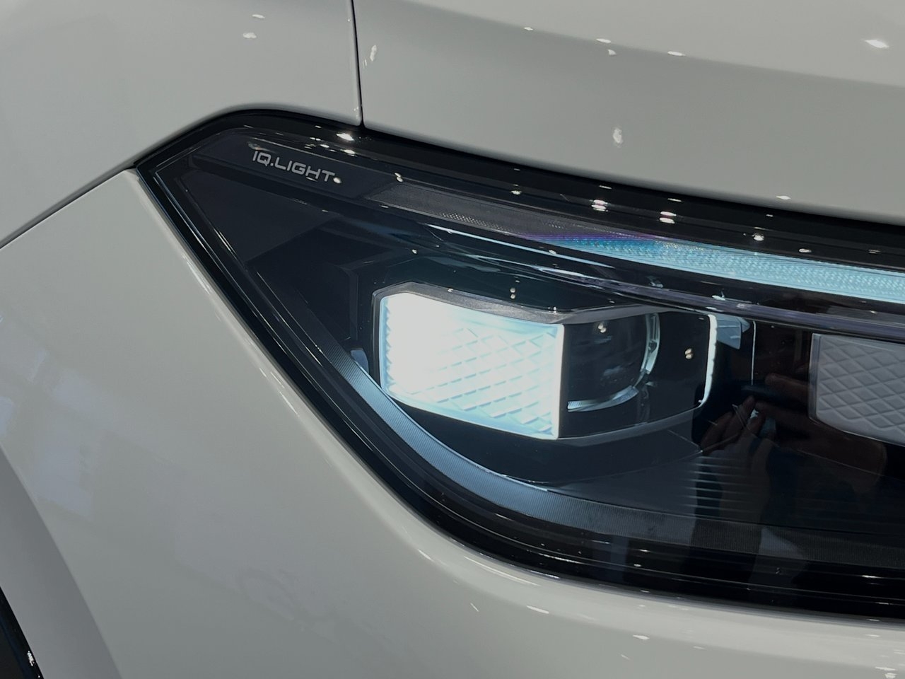 Volkswagen Tayron 1.5 eHybrid R-Line 2026, bild 4/10