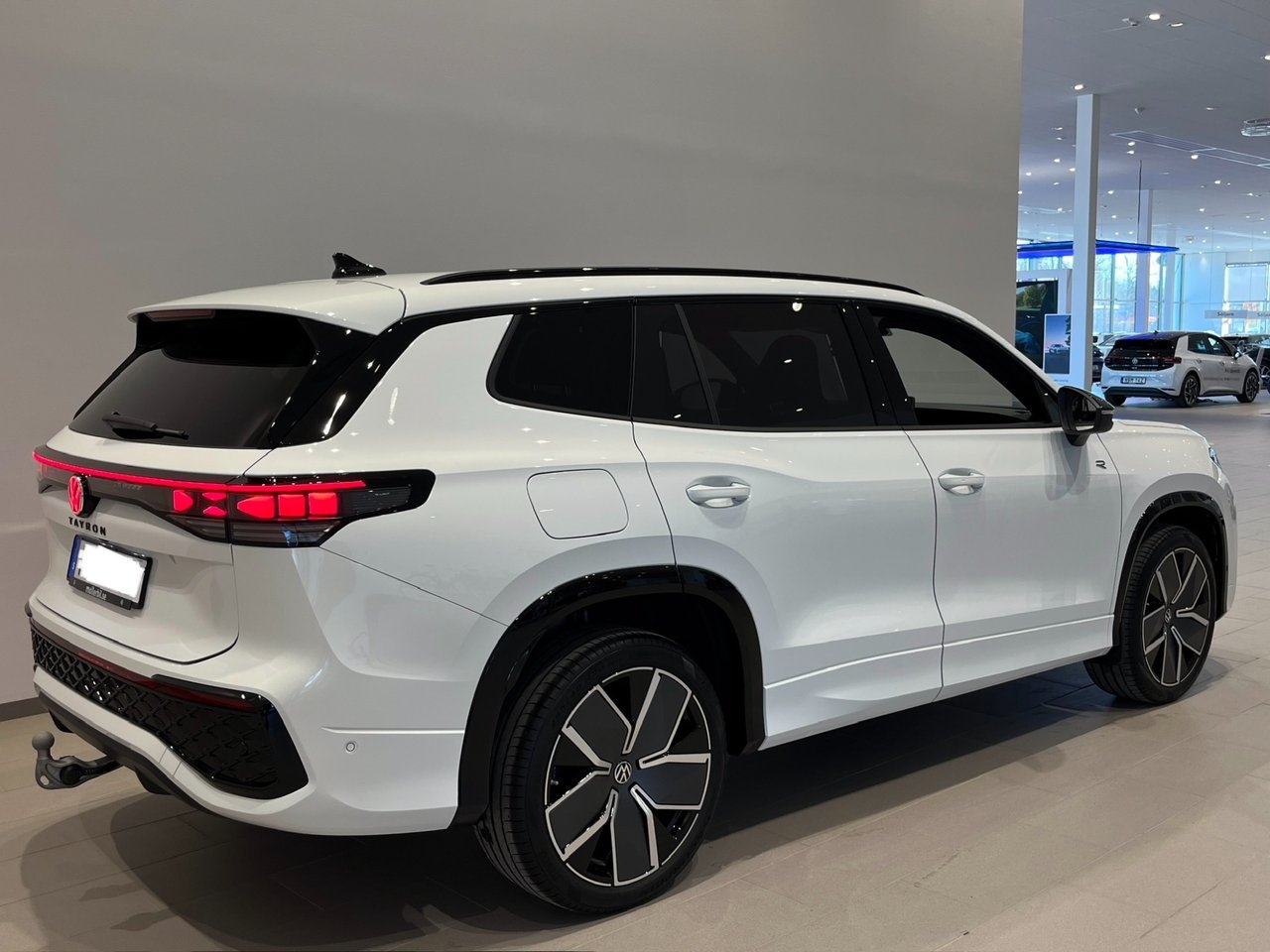 Volkswagen Tayron 1.5 eHybrid R-Line 2026, bild 7/10