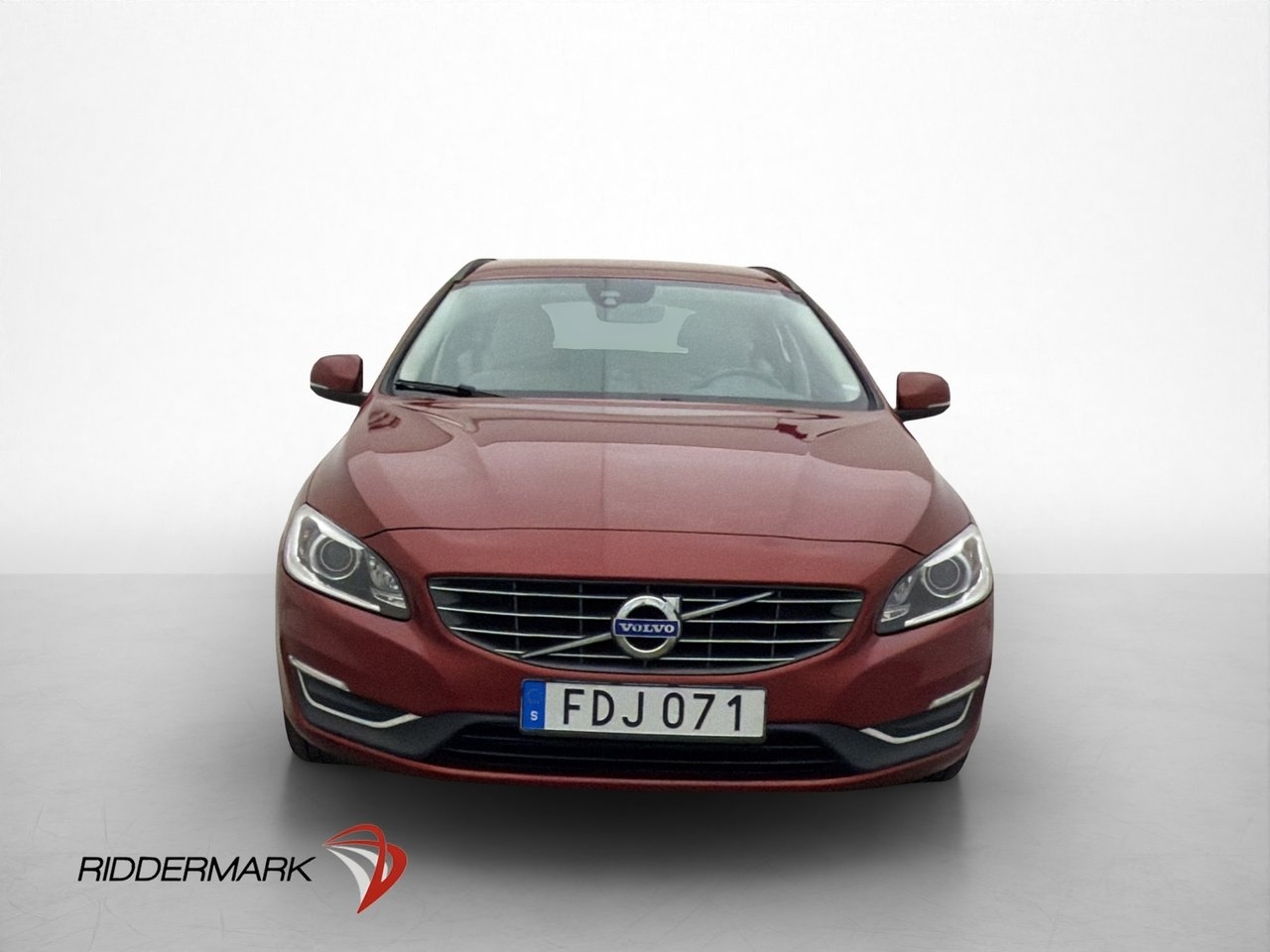 Volvo V60 D4 Momentum 2017, bild 2/10