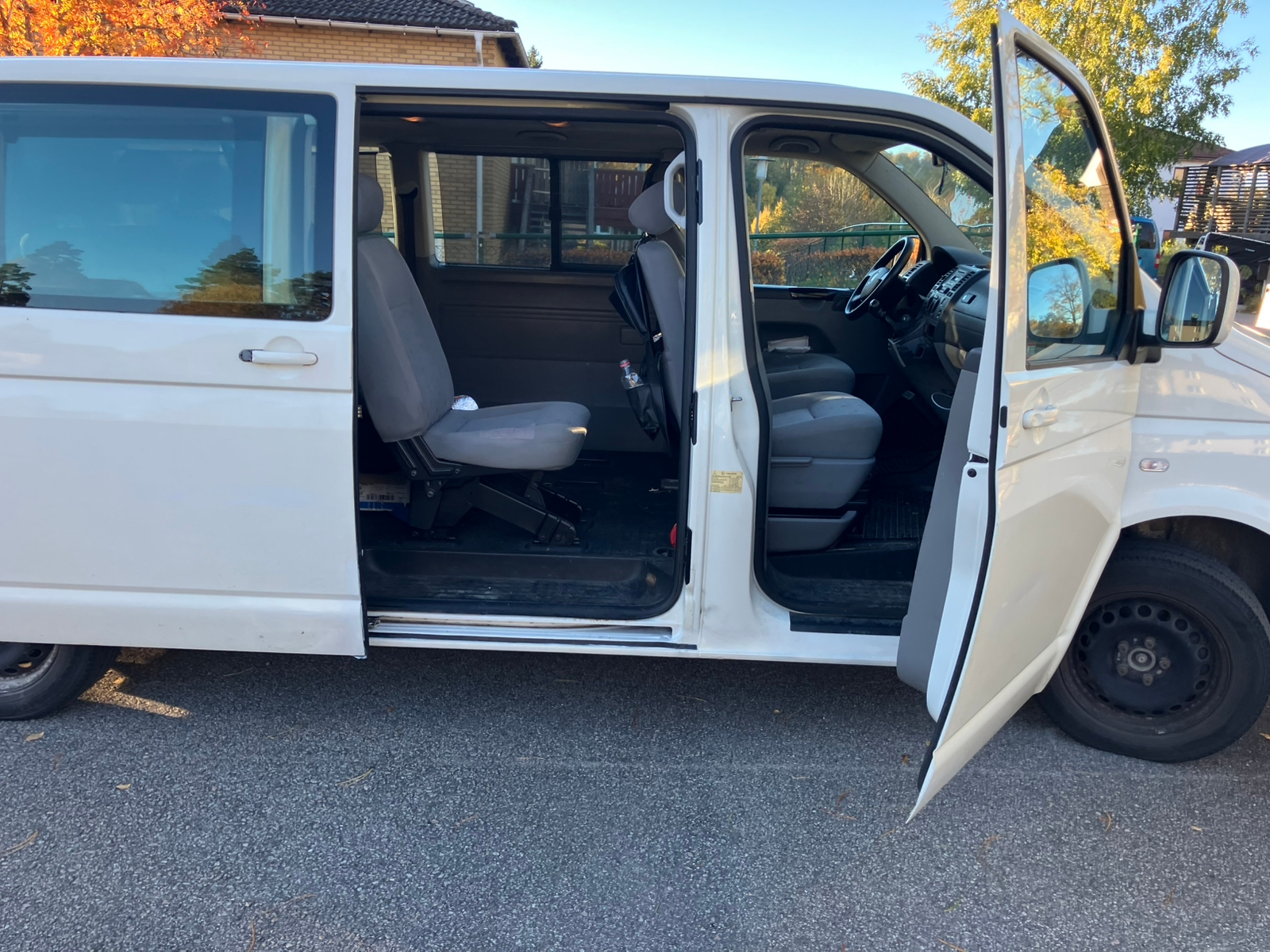 Volkswagen Caravelle 2.0 2009, bild 5/7
