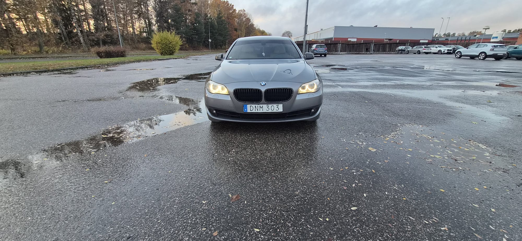 BMW 530d 2010, bild 2/10