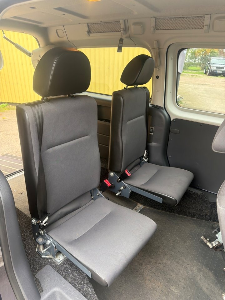 Volkswagen Caddy Maxi 1.6 TDI 2013, bild 4/10