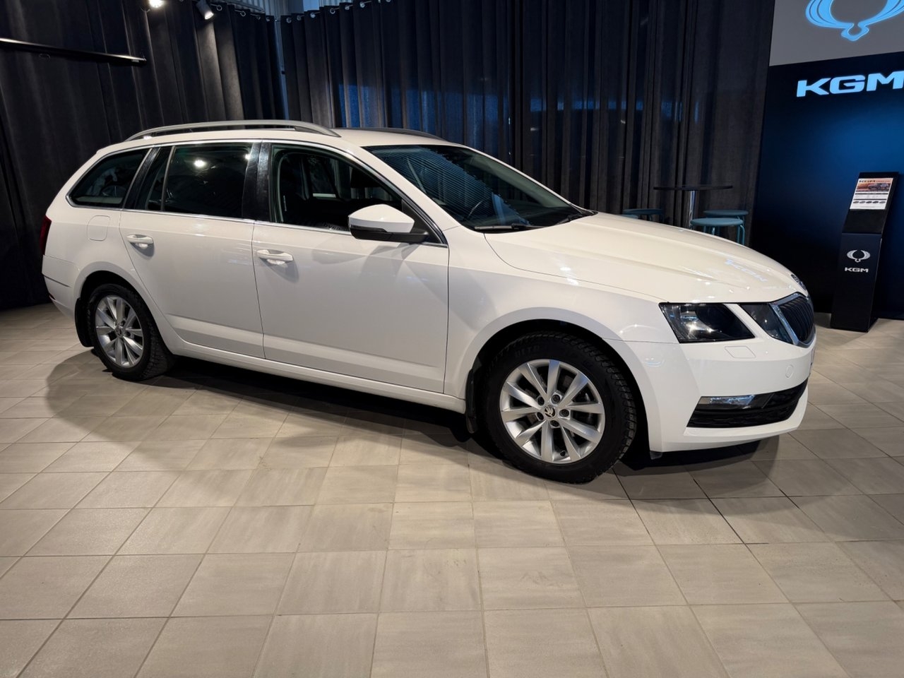 Skoda Octavia 1.0 TSI Ambition 2020, bild 2/10