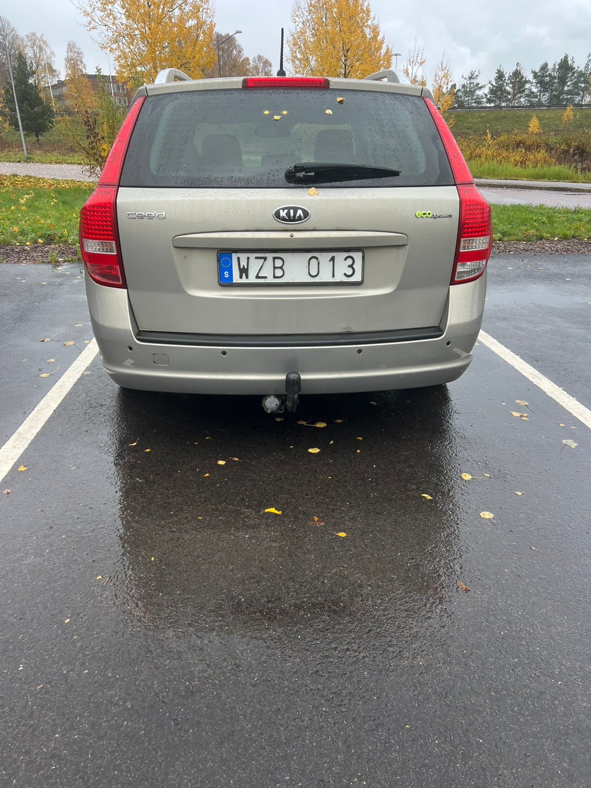 Kia Ceed 1.6 CRDi 128 2011, bild 3/5