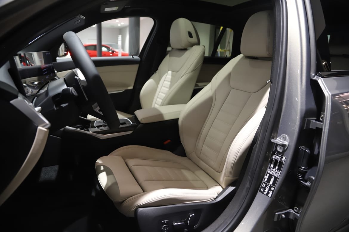 BMW M340i 2027, bild 6/10