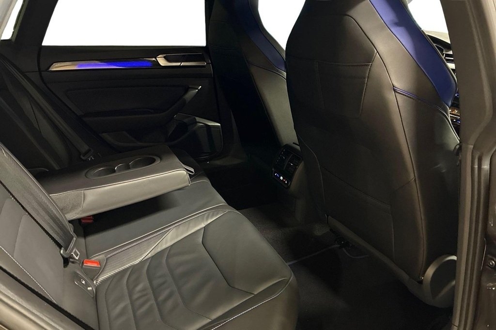 Volkswagen Arteon R 2023, bild 7/10