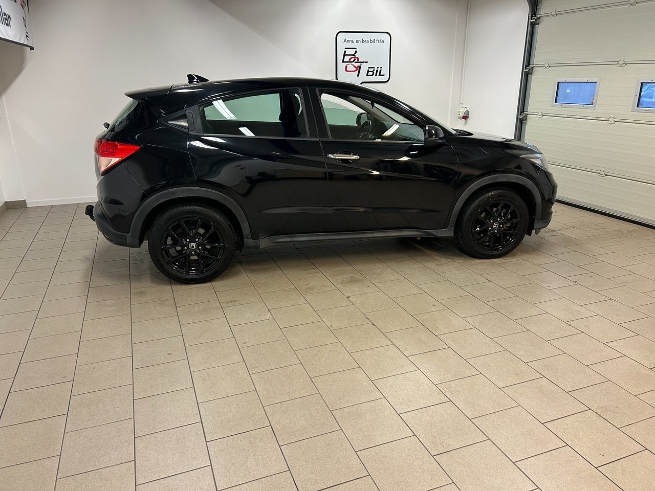 Honda HR-V 1.5 i-VTEC Elegance 2016, bild 3/10