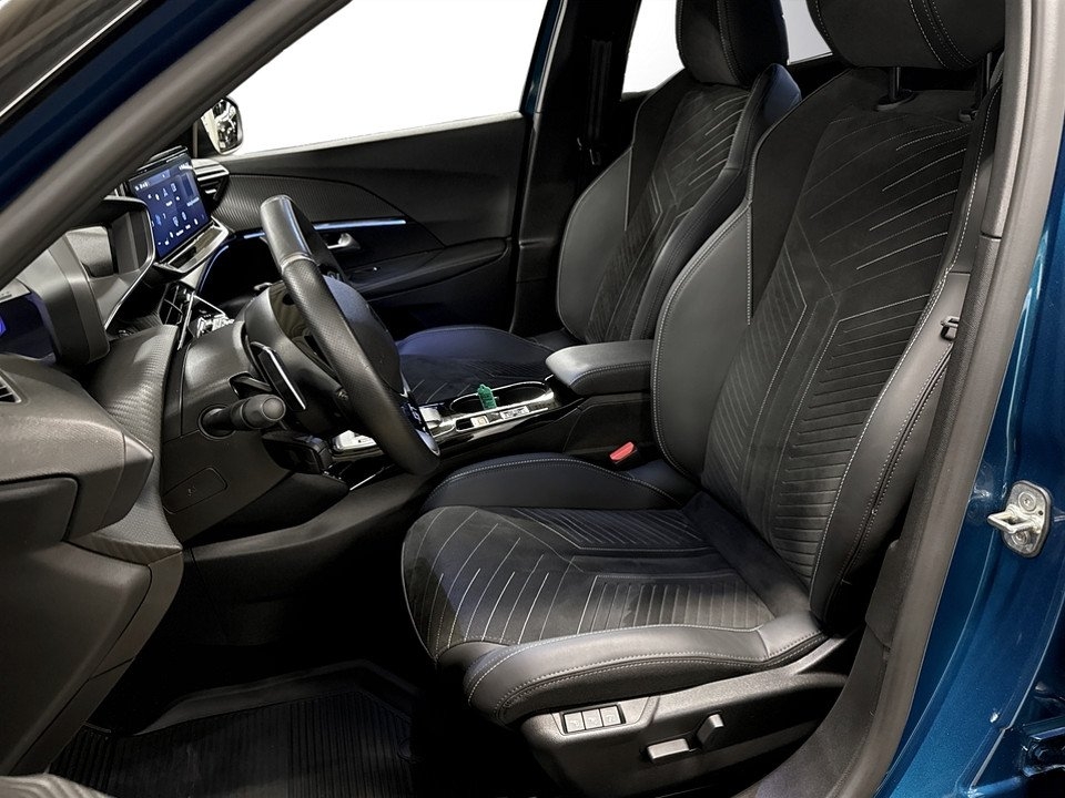 Peugeot 2008 1.2 PureTech 130 GT 2025, bild 5/10
